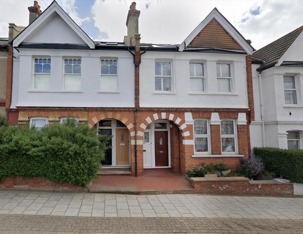 Salterford Road, London SW17 - Photo 1