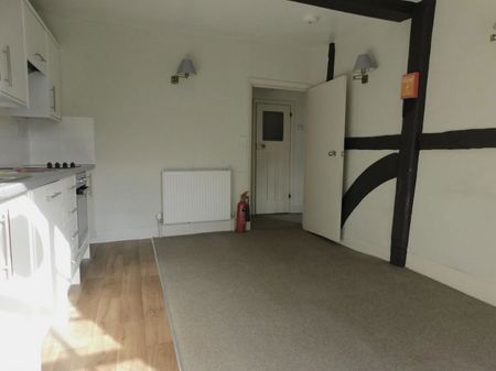 58A High Street, Battle - £1,050pcm - Photo 2