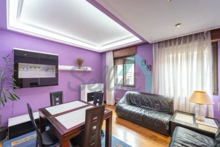 Alquiler de piso en Calle Manuel Pedregal - Photo 2