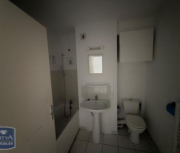 Location Appartement 1 pièce 33m² LILLE 59000 - Photo 3