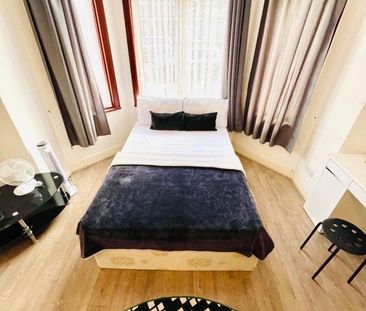 Room in a Shared House, Egerton Gardens, NW4 - Photo 5