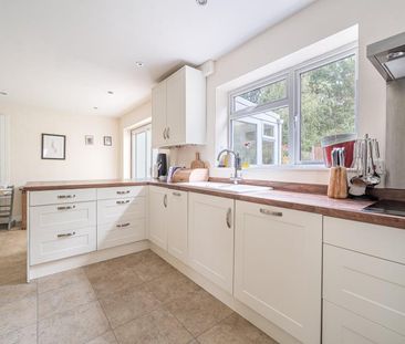 Gosden Hill Road, Guildford, GU4 - Photo 2