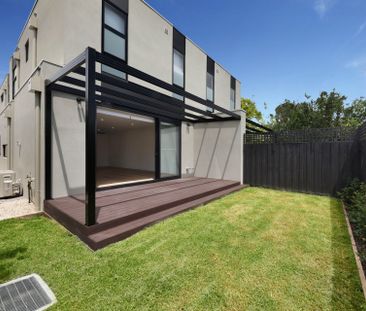 87B Deakin Street Bentleigh East VIC - Photo 4