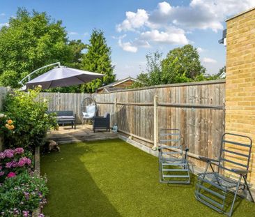 2 bedroom terraced house to rent - Photo 2