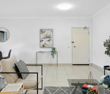 Villa Style Double Brick Residence In South Hurstville: Ground Floo... - Photo 1