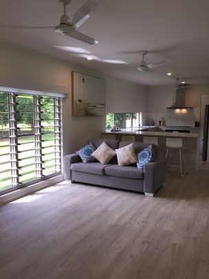 White Rock - Photo 1