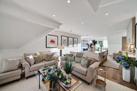 3 bedroom apartment to rent - Photo 4