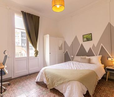 Carrer d'Aragó, Barcelona, Catalonia 08015 - Photo 1