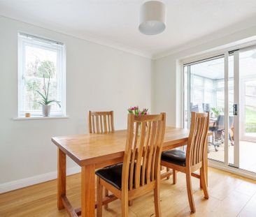 3 bedroom link detached house to rent - Photo 4