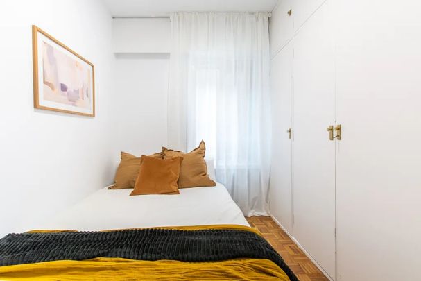 Calle del Pez Austral, Madrid, Community of Madrid 28007 - Photo 1