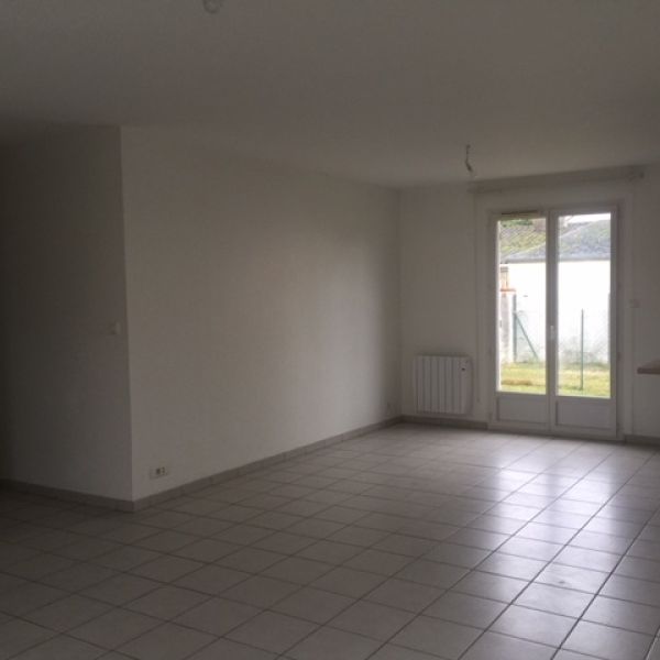 Location Maison 5 pièces 94m² SARAN 45770 - Photo 1