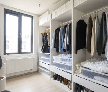 Appartement te huur in Antwerpen voor € 875 met 2 slaapkamers - Photo 3