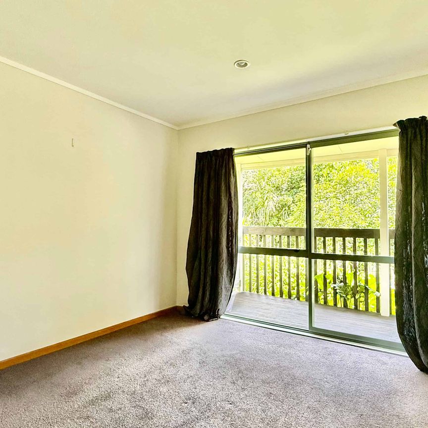 Sunny & Self-Contained Two-Bedroom Minor Dwelling - Photo 1