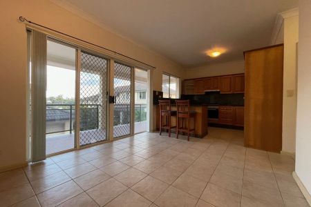 Renovated 3 Bedroom Townhouse with Scenic District Views - Photo 5