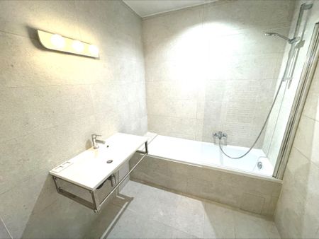 Location Maison 4 pièces 130m² CASSIS 13260 - Photo 2