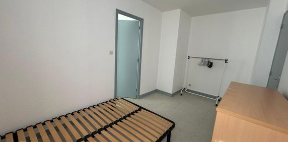 Location Appartement 2 pièces 25m² LAVAL 53000 - Photo 2