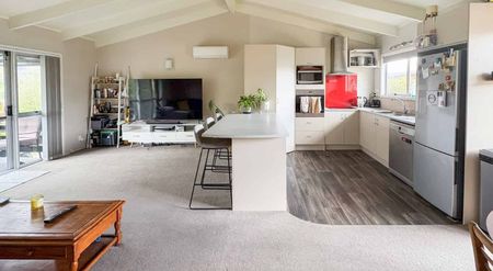 Spacious Four Bedroom Family Home in a Great Location - Photo 2