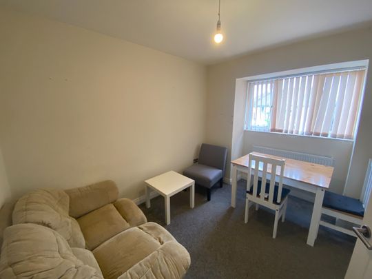 1 Bed Flat, Hollydale Road, B24 - Photo 1