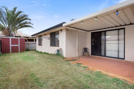 Neat 3-bedroom Home In Somerville - Photo 2