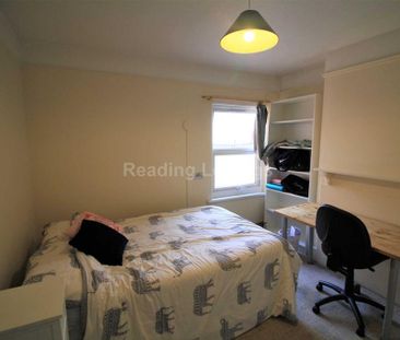 5 bedroom terraced house to rent - Photo 4