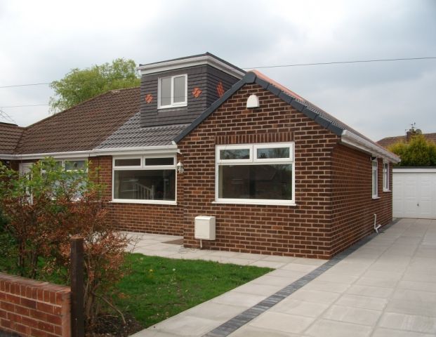 3 Bedroom Semi-Detached Dormer Bungalow - Photo 1