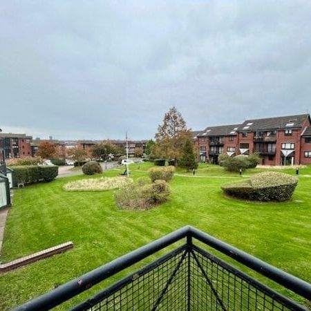 101 Priory Wharf, Birkenhead - Photo 1