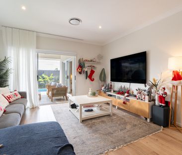 Resort Style Family home - Photo 1