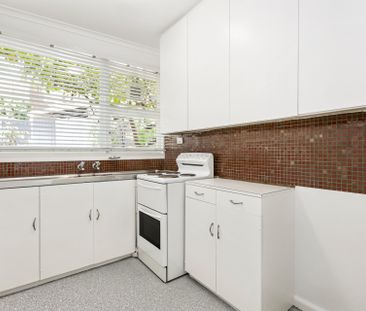 1/115 Waterdale Road, Ivanhoe, VIC 3079 - Photo 3