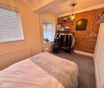 Birklands Drive, Hull - Photo 2