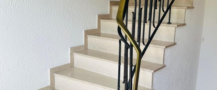 Großzügige 4-Zimmer-Wohnung in einem gepflegten Zweifamilienhaus in ruhiger Wohnlage in Viersen-Hamm - Foto 1