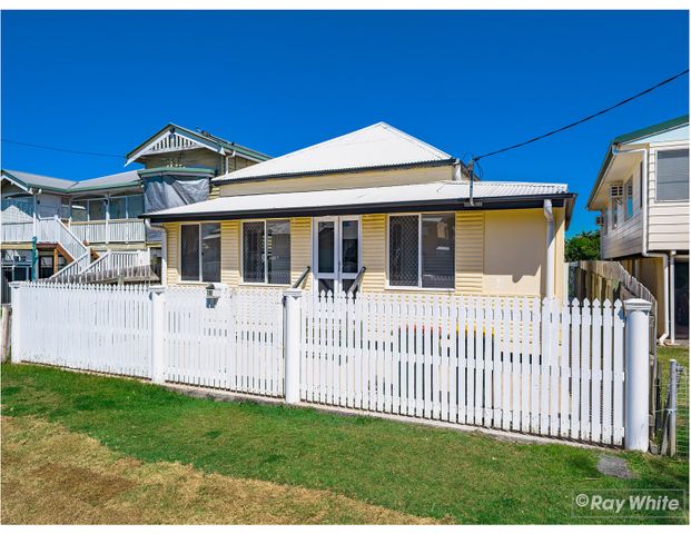 Charming Queenslander with Classic Appeal in Allenstown - Photo 1
