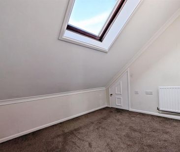 4 bedroom detached house to rent - Photo 4