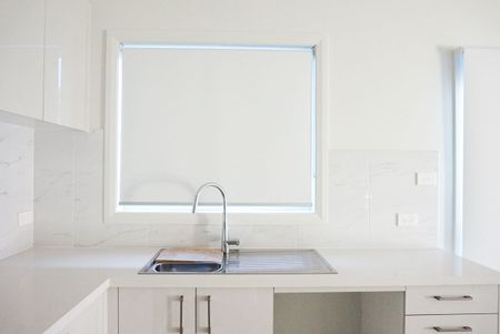 Modern 1-Bedroom Granny Flat in a Prime Location - Photo 2