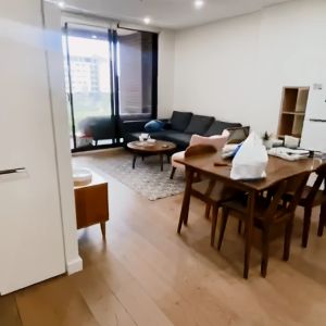 1 bed 1 bath*311 - Photo 2