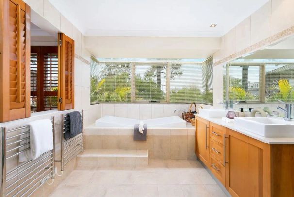 14 Pipersbrook Crescent, Bella Vista NSW 2153 - Photo 1