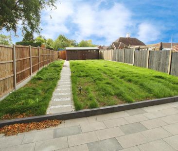 3 bedroom semi-detached house to rent - Photo 5