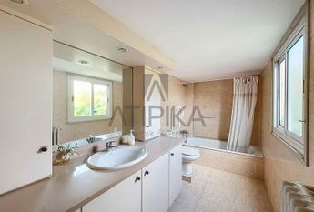 Casa señorial junto a la Clínica Teknon, Barcelona