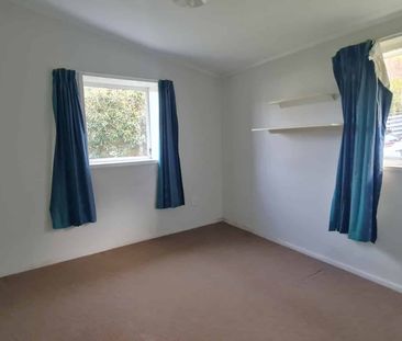 Well Located Silverstream Home - Photo 3