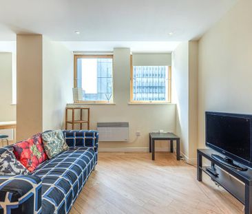 2 bedroom apartment to rent - Photo 2