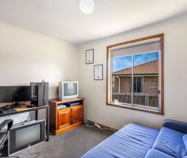 Low maintenance three bedroom home - Photo 1