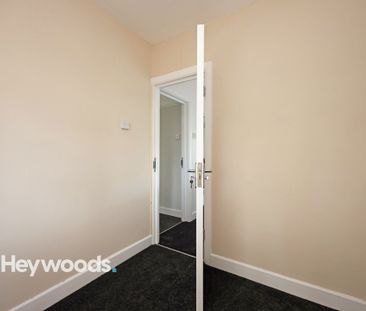 3 bed semi-detached house to rent in Chester Crescent, Newcastle-un... - Photo 2