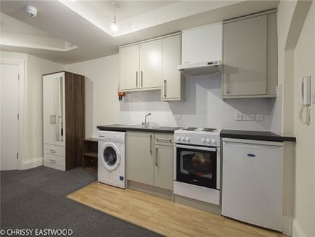 Tite Hall Studios, Huddersfield, HD1 - Photo 4