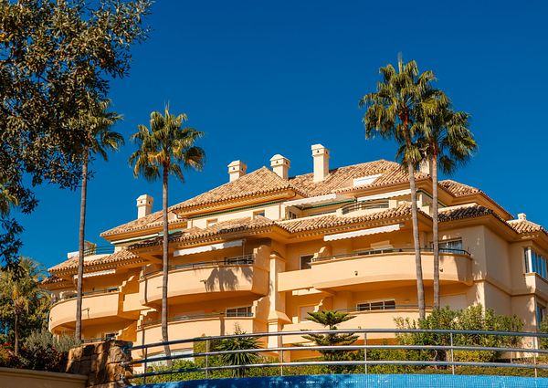 Apartment for long term rent in Elviria Hills, Marbella East
