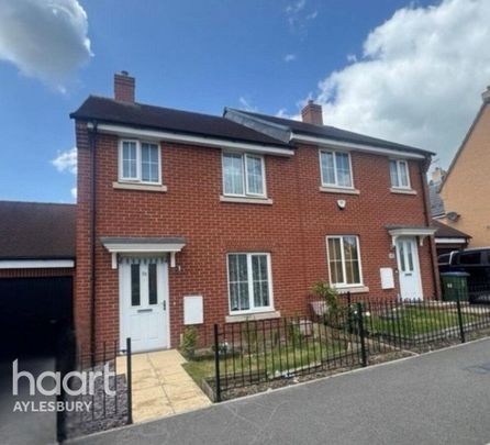 3 bedroom semi-detached house to rent - Photo 1