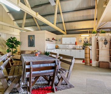 Walk to Jetty - Furnished Home - Photo 3