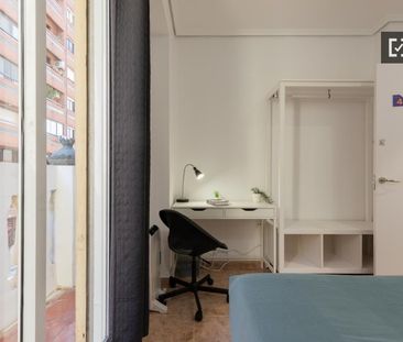 valencia, Valencian Community 46004 - Photo 2