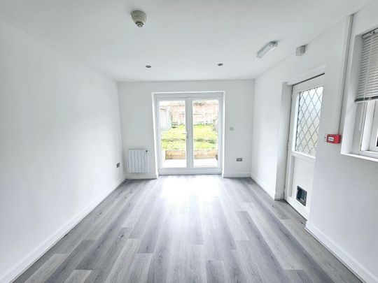 Silverdale Road, Southampton - Photo 1