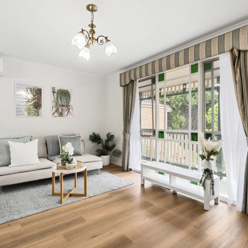 Perfect family proportions in the exclusive 'Croydon Hills' pocket - Photo 1