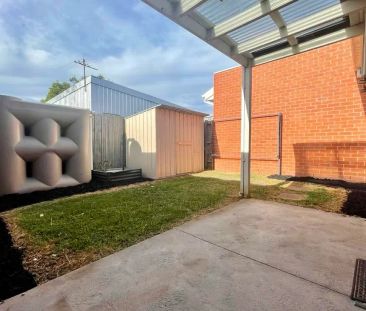 Modern Boutique Single Level Villa in a coveted Locale! - Photo 3