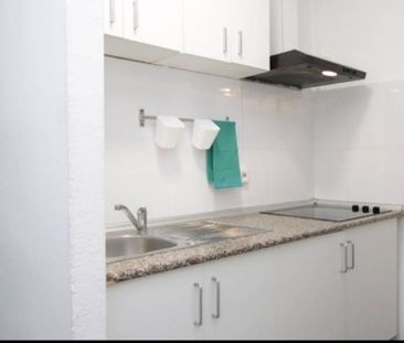 Carrer de Corretger, Barcelona, Catalonia 08003 - Photo 6